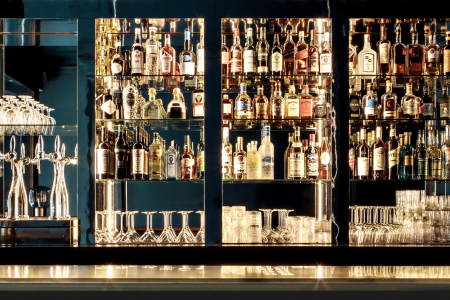 CLOSE UP BAR